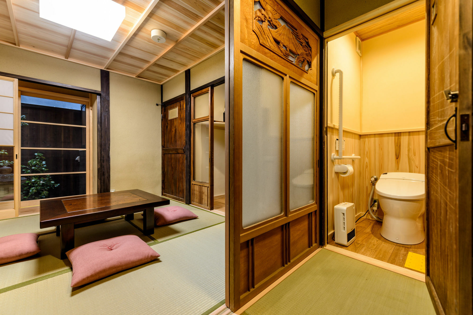 Готель Nadeshiko Shirakawa Кіото Екстер'єр фото